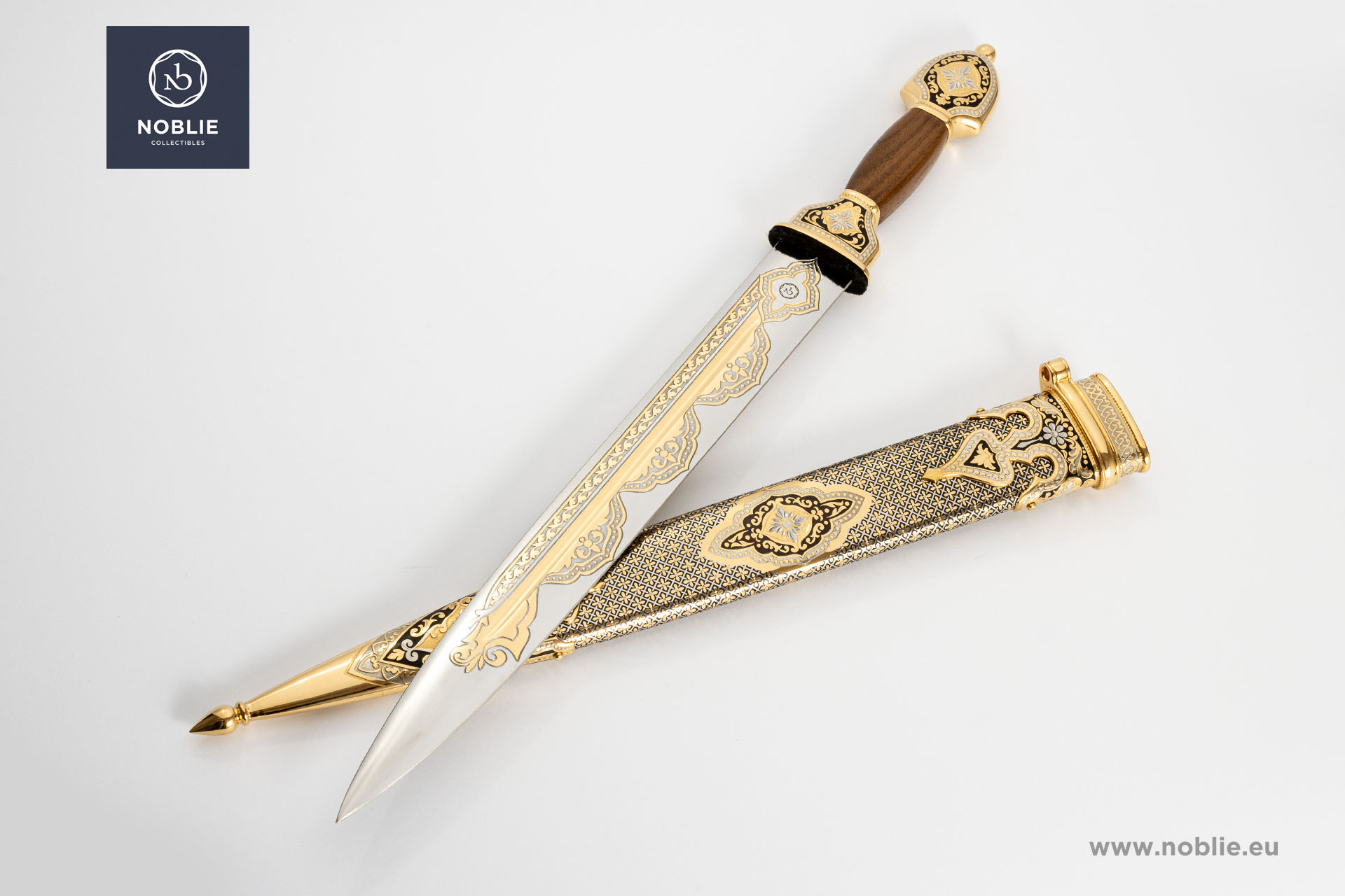custom dagger