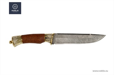 Cuchillo de acero de Damasco hecho a mano.